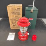 コールマンの赤いランタン本体・収納ケース・外箱・付属品